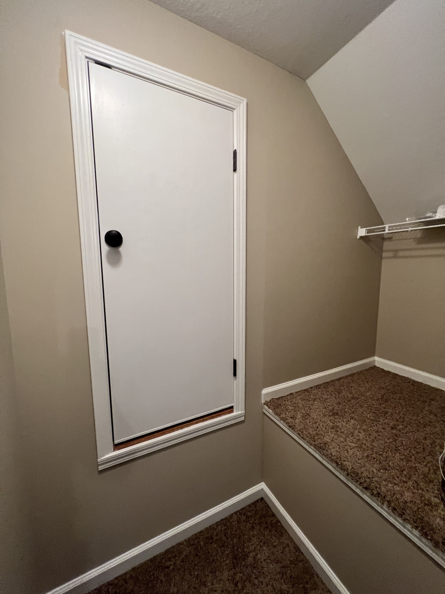 1406 Raven Road Clarksville, TN 37042 - Photo 24 of 27 Gallery Image 24