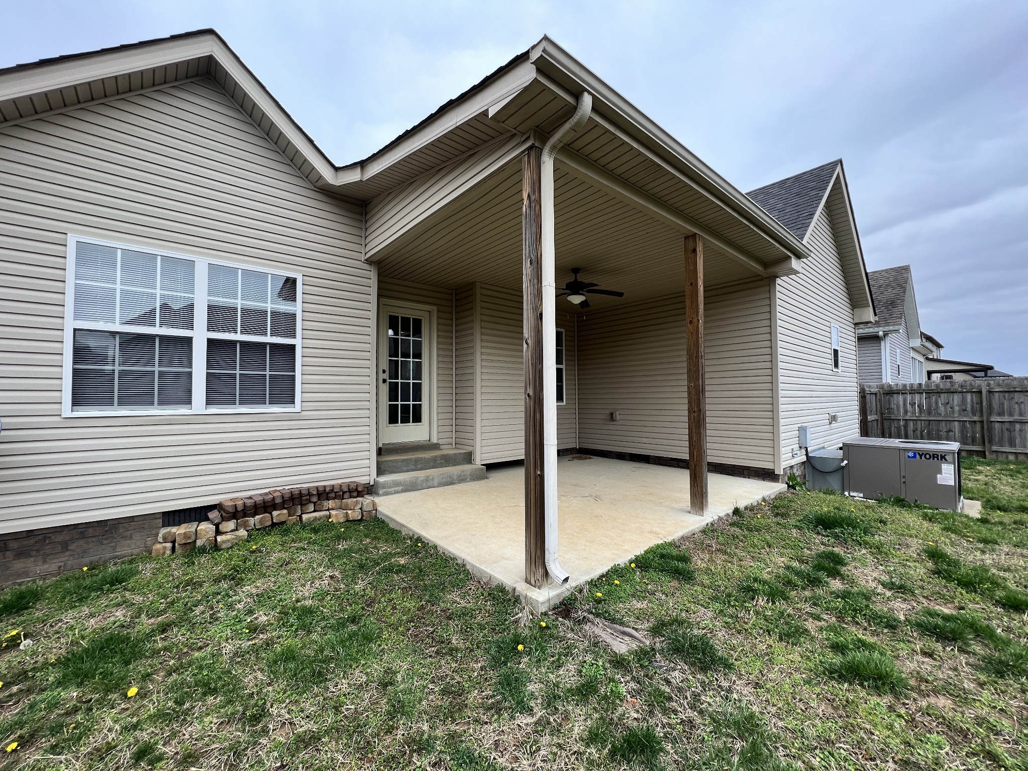 1406 Raven Road Clarksville, TN 37042 - Photo 25 of 27 Gallery Image 25