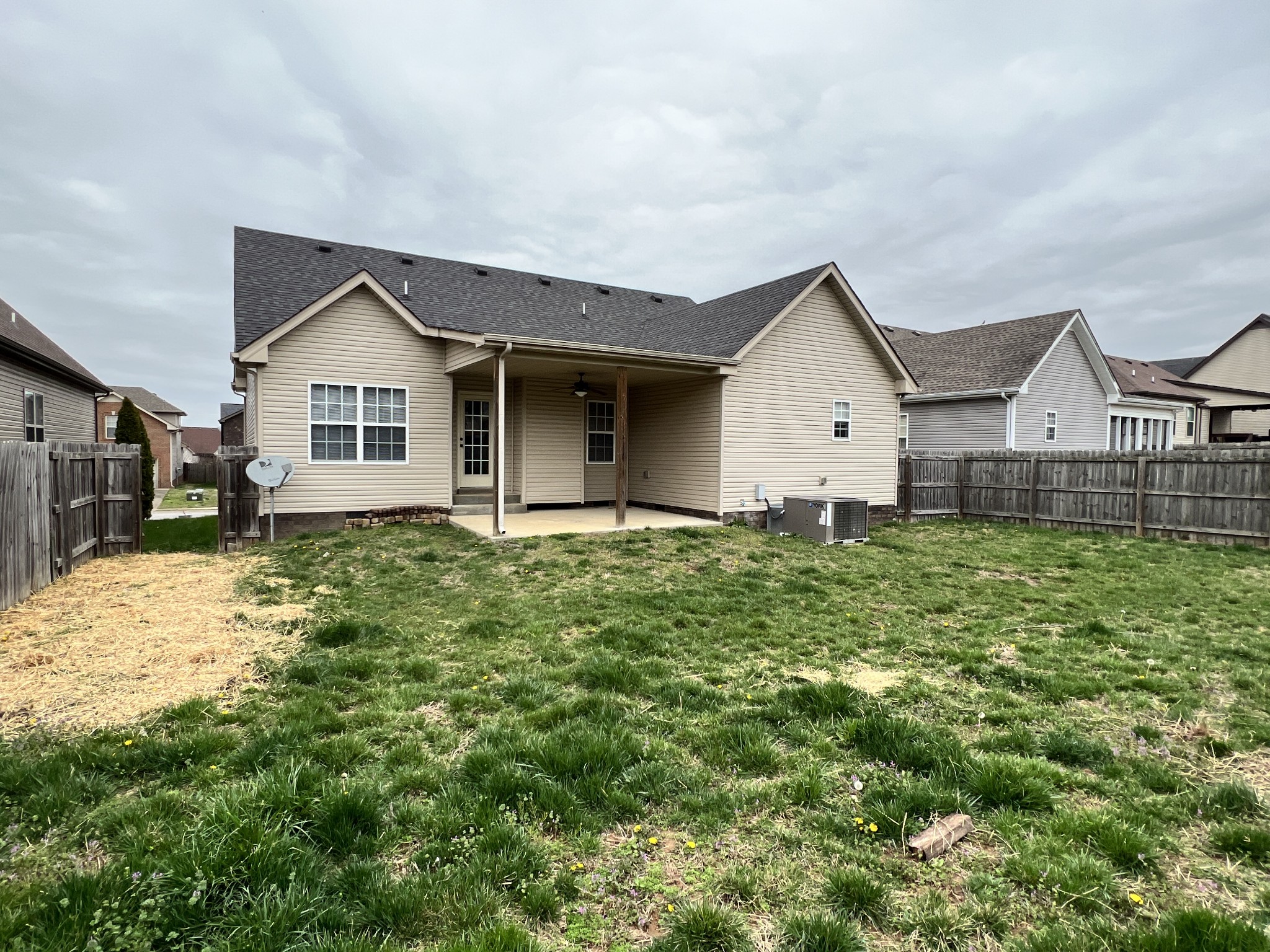 1406 Raven Road Clarksville, TN 37042 - Photo 27 of 27 Gallery Image 27