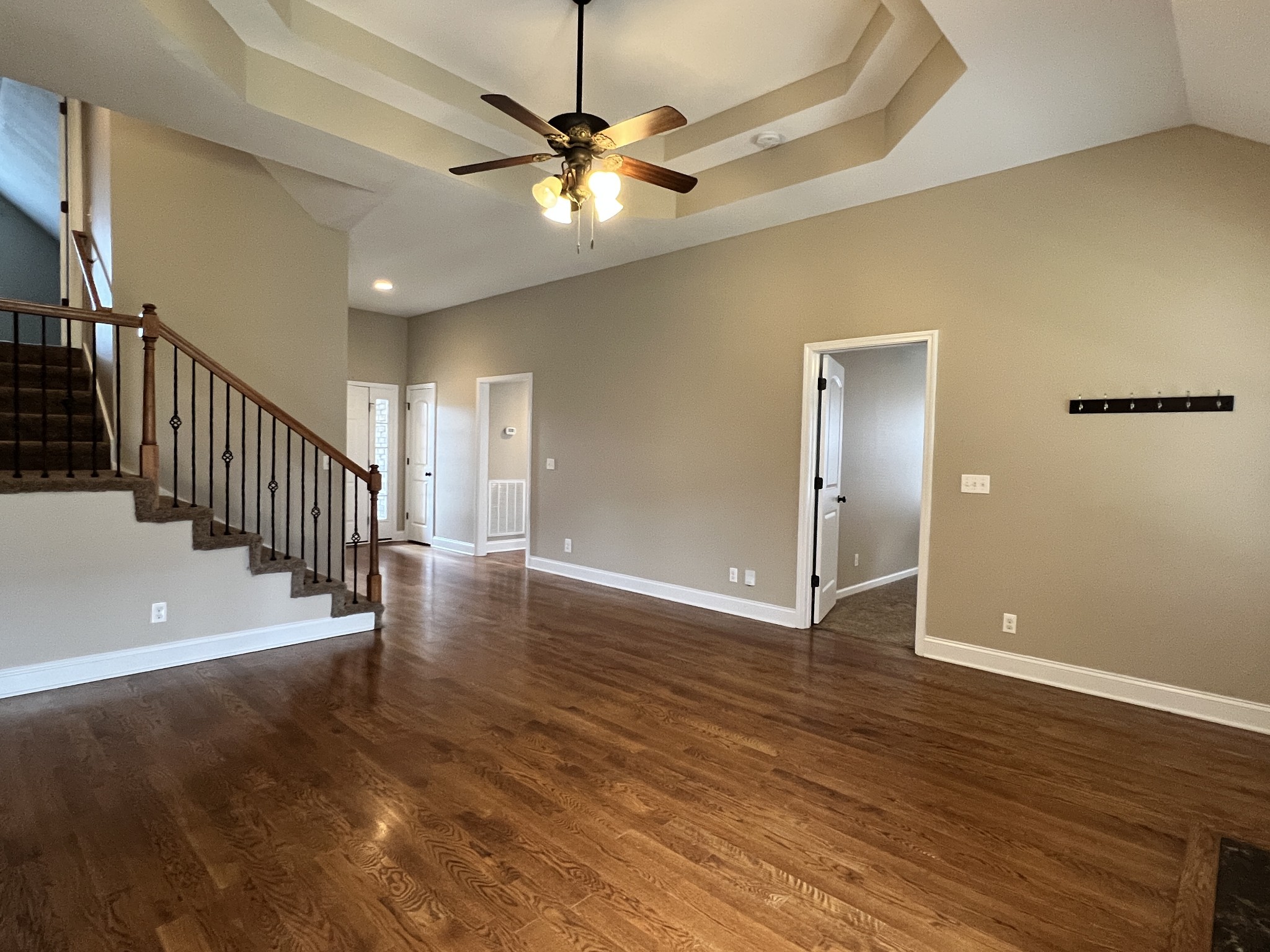 1406 Raven Road Clarksville, TN 37042 - Photo 6 of 27 Gallery Image 6