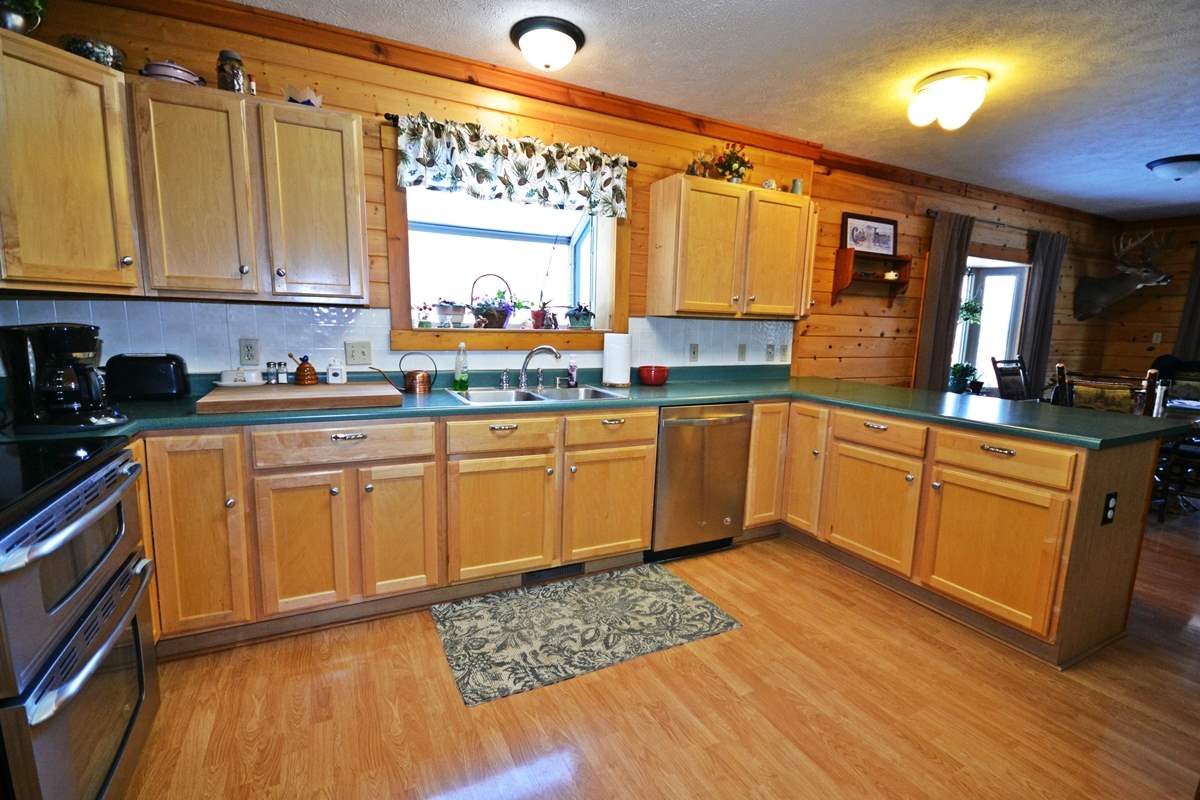 11076 45 Road Cadillac, MI 49601 - Photo 11 of 51 1829090-10.JPG