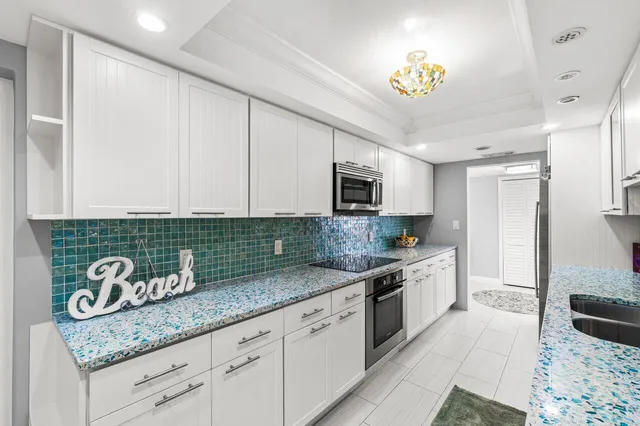 $1,149,000 | 2000 South Ocean Boulevard, Unit 602, Delray Beach, FL 33483