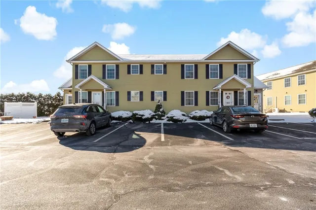 $332,597 | 10 Josephine Drive, Unit 1C, Charlestown, RI 02813