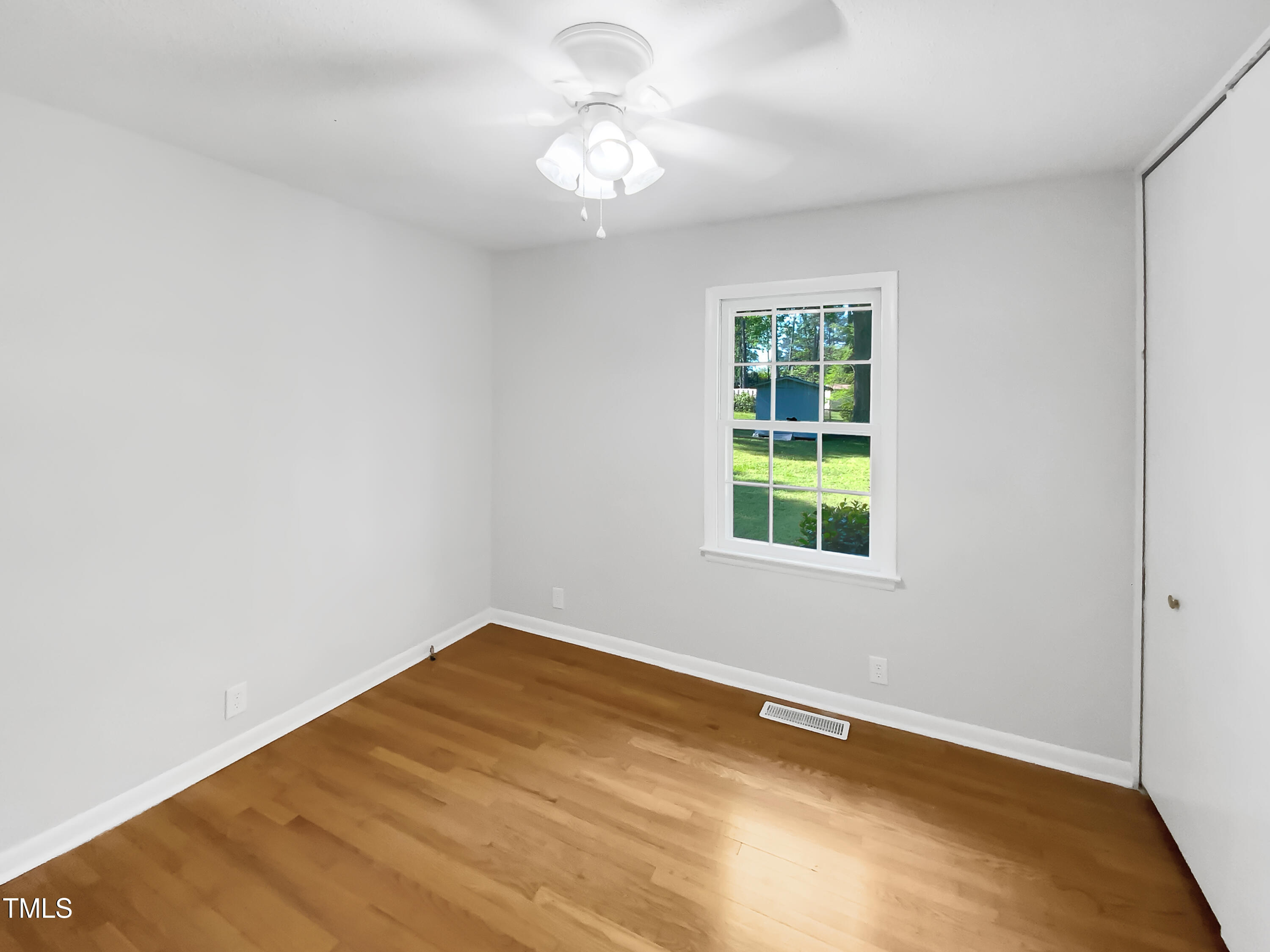 3504 Crofton Court Raleigh, NC 27604 - Photo 14 of 18 listing_12