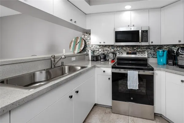 $3,000 | 4616 Mirabella Court, St. Pete Beach, FL 33706