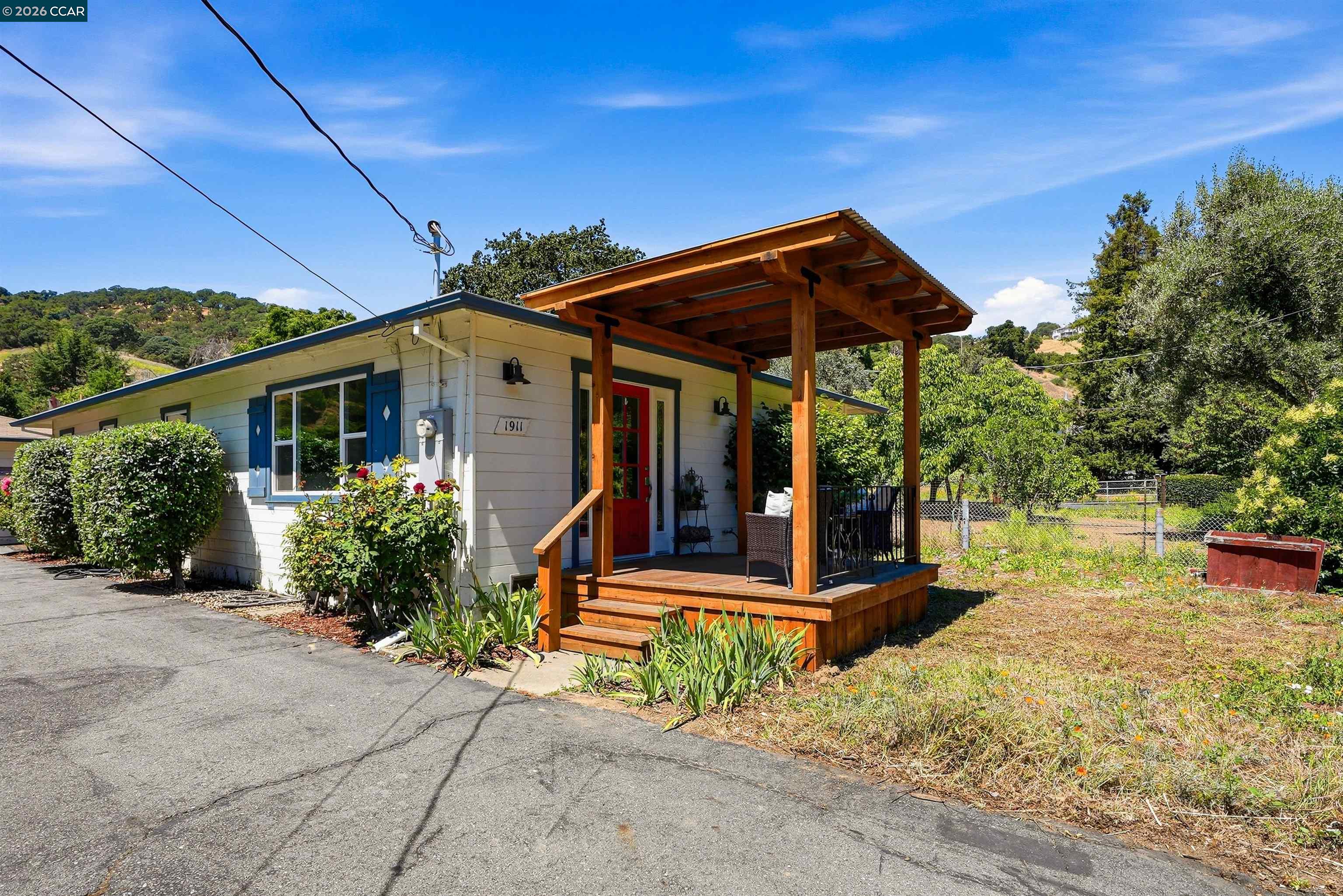 1911 Franklin Canyon Road Martinez, CA 94553 - Photo 5 of 41