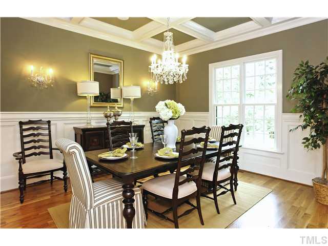 1500 Brooks Avenue Raleigh, NC 27607 - Photo 5 of 25 a dining room with furniture and window