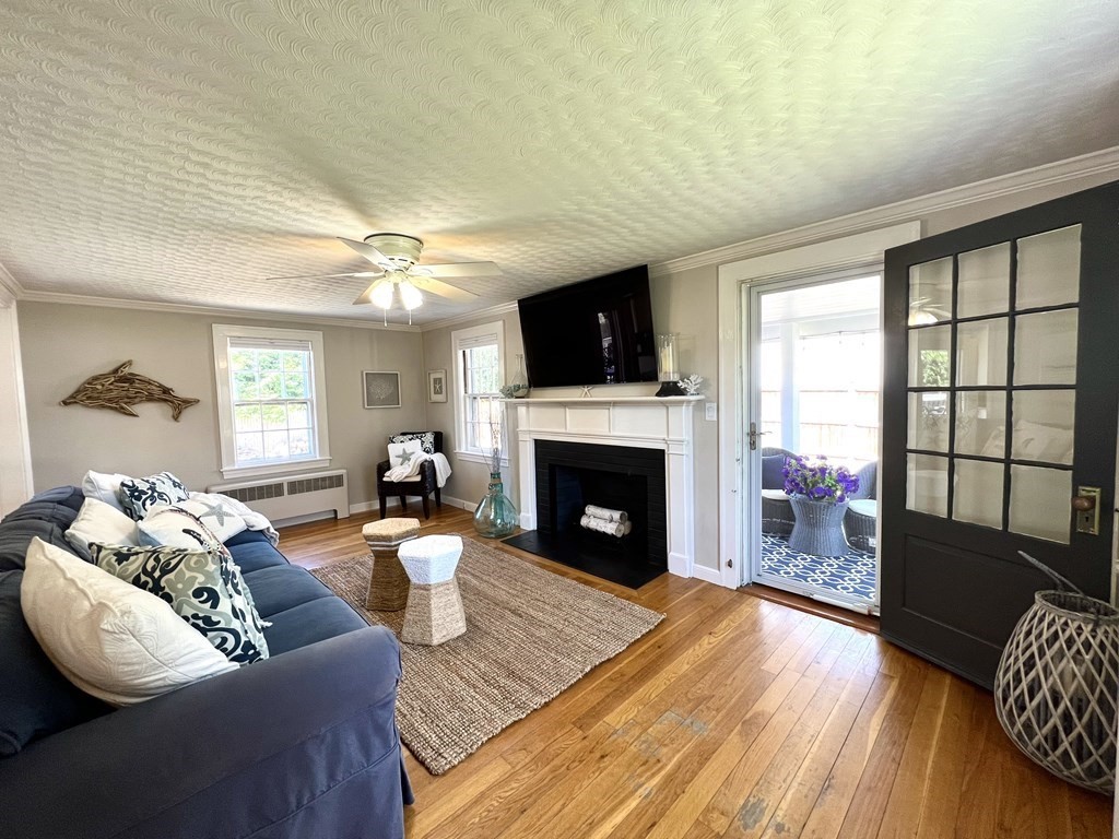 7 Hereford Road Marblehead, MA 01945 - Photo 6 of 26