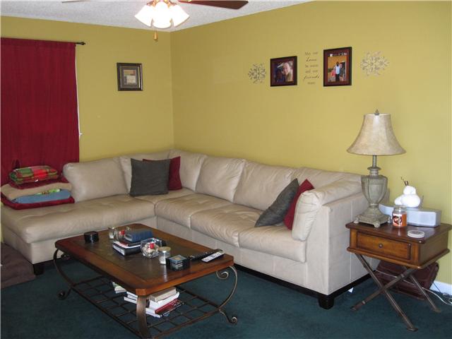 4010 Big Springs Road Lebanon, TN 37090 - Photo 3 of 20 Living Room