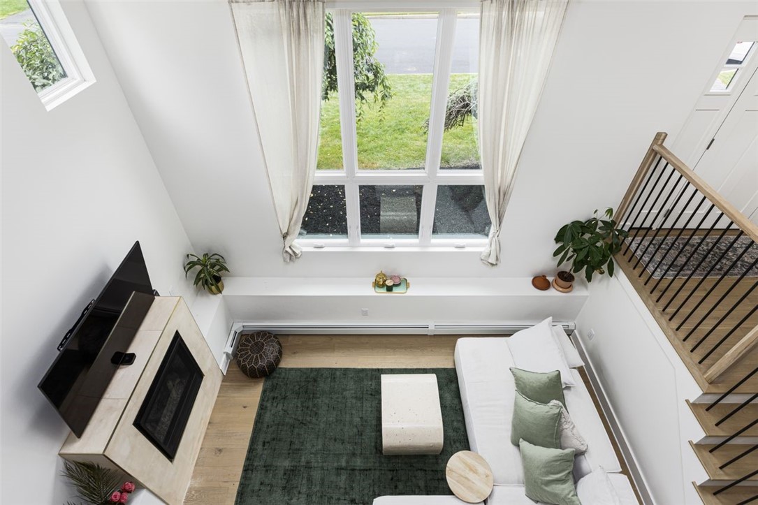 193 Mohawk Trail Cranston, RI 02921 - Photo 14 of 46