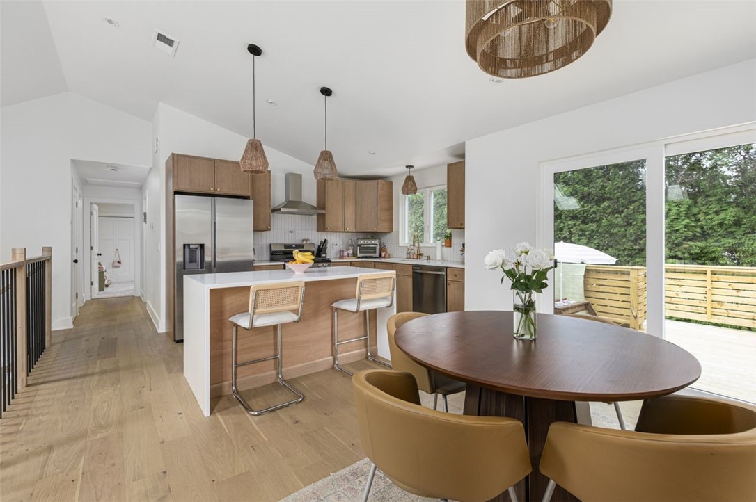 193 Mohawk Trail Cranston, RI 02921 - Photo 20 of 46