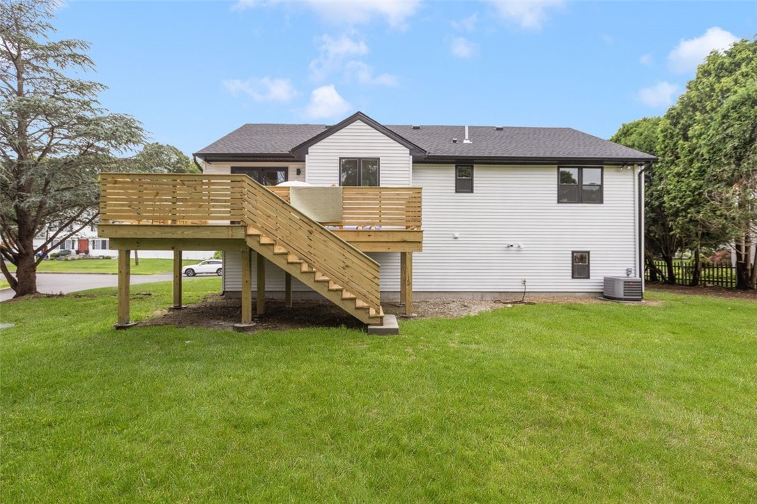 193 Mohawk Trail Cranston, RI 02921 - Photo 38 of 46