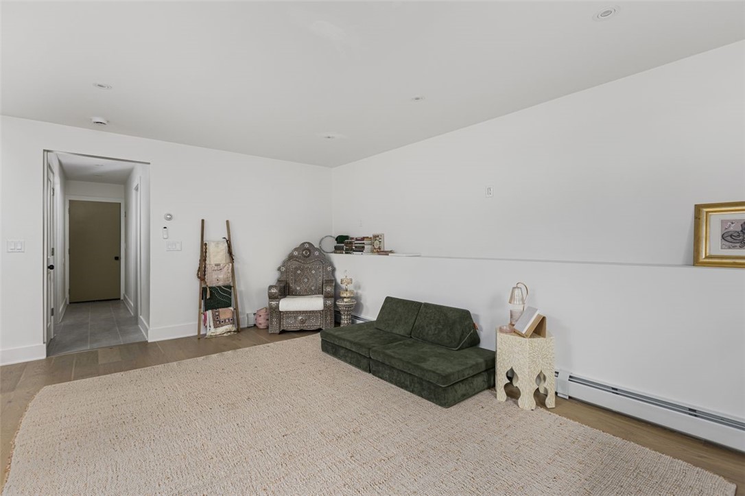 193 Mohawk Trail Cranston, RI 02921 - Photo 9 of 46