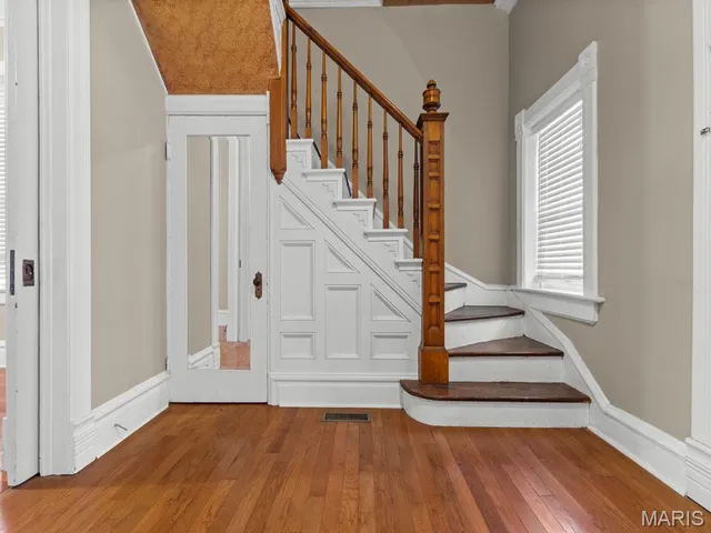 $215,000 | 520 East C Street, Belleville, IL 62220