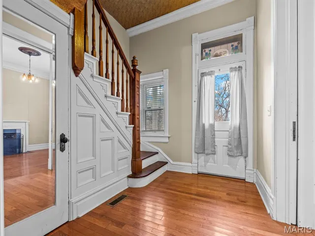 $215,000 | 520 East C Street, Belleville, IL 62220