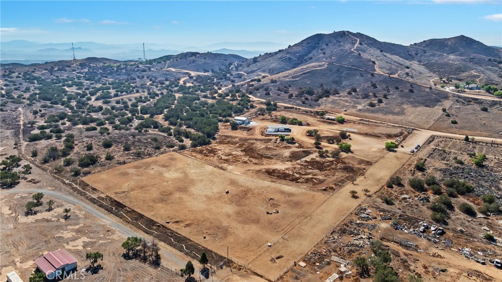 19310 Ann Way Perris, CA 92570 - Photo 3 of 75