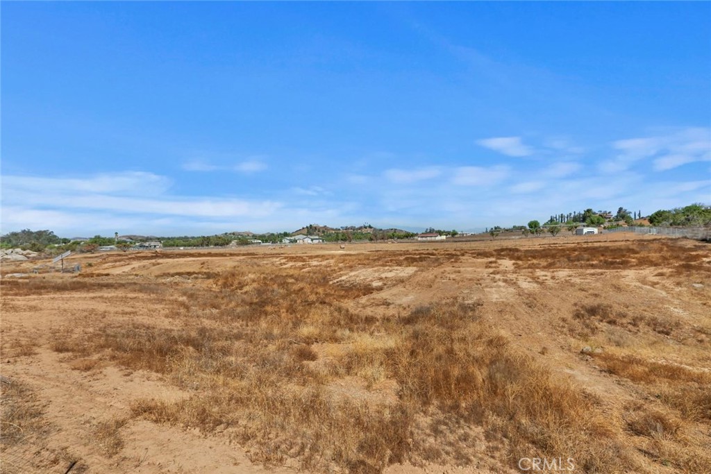 19310 Ann Way Perris, CA 92570 - Photo 50 of 75 a view of an ocean
