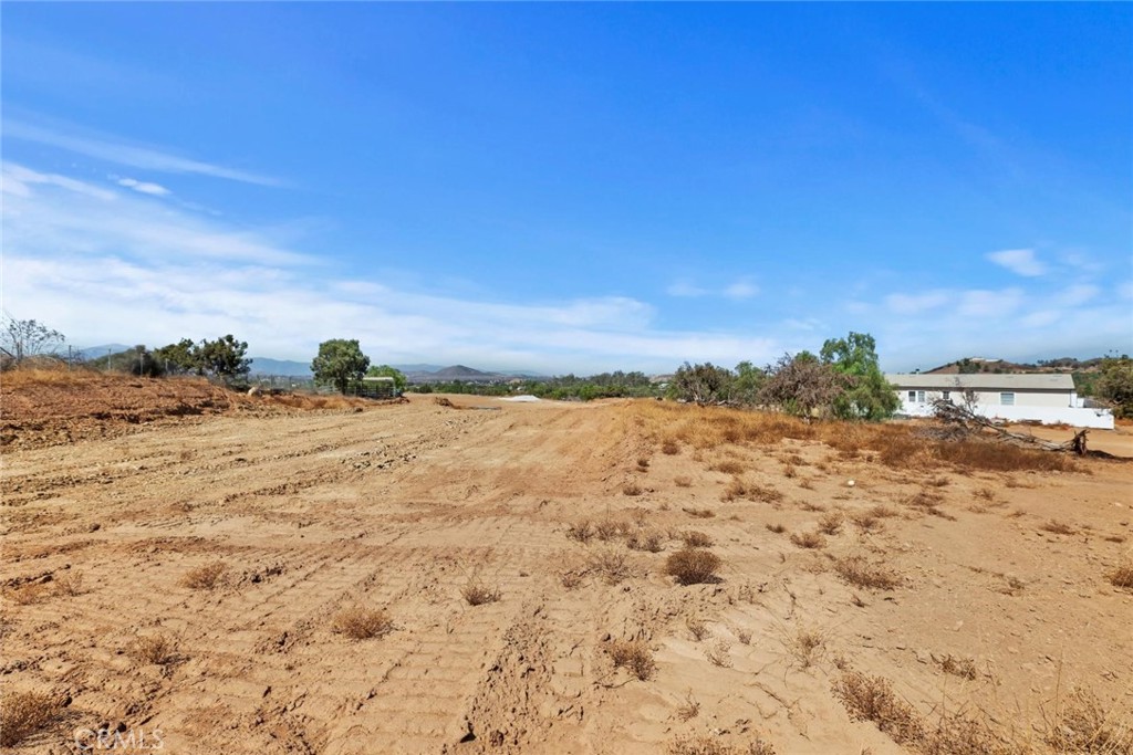 19310 Ann Way Perris, CA 92570 - Photo 64 of 75