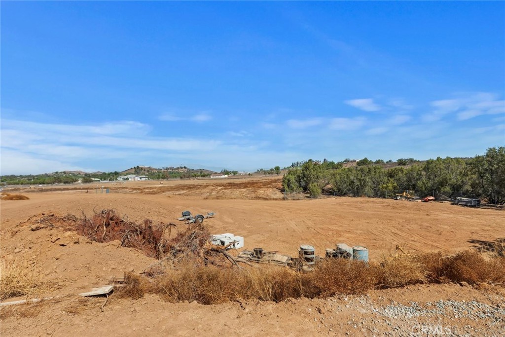 19310 Ann Way Perris, CA 92570 - Photo 74 of 75 a view of lake and mountain