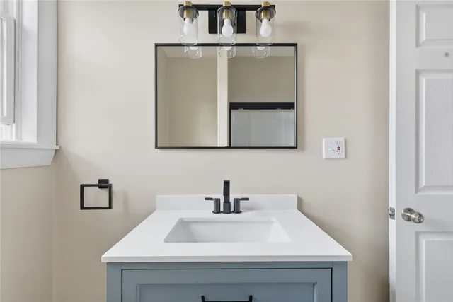 $2,800 | 134 Flint Avenue, Cranston, RI 02910