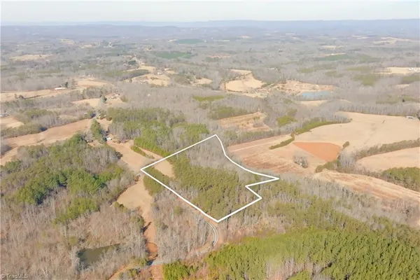 $109,900 | 3362 Highway 66 South, Westfield, NC 27053