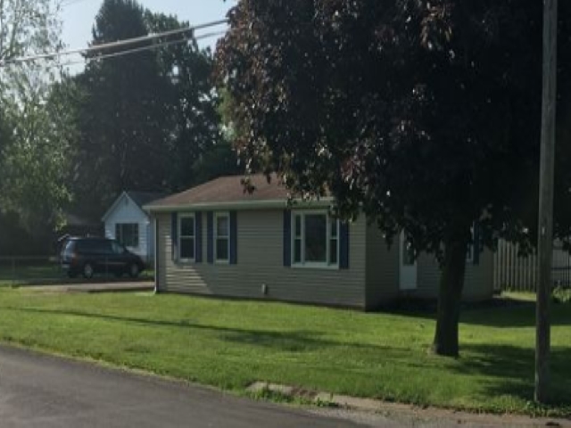 3240 West Street Springfield, IL 62707 - Photo 1 of 1
