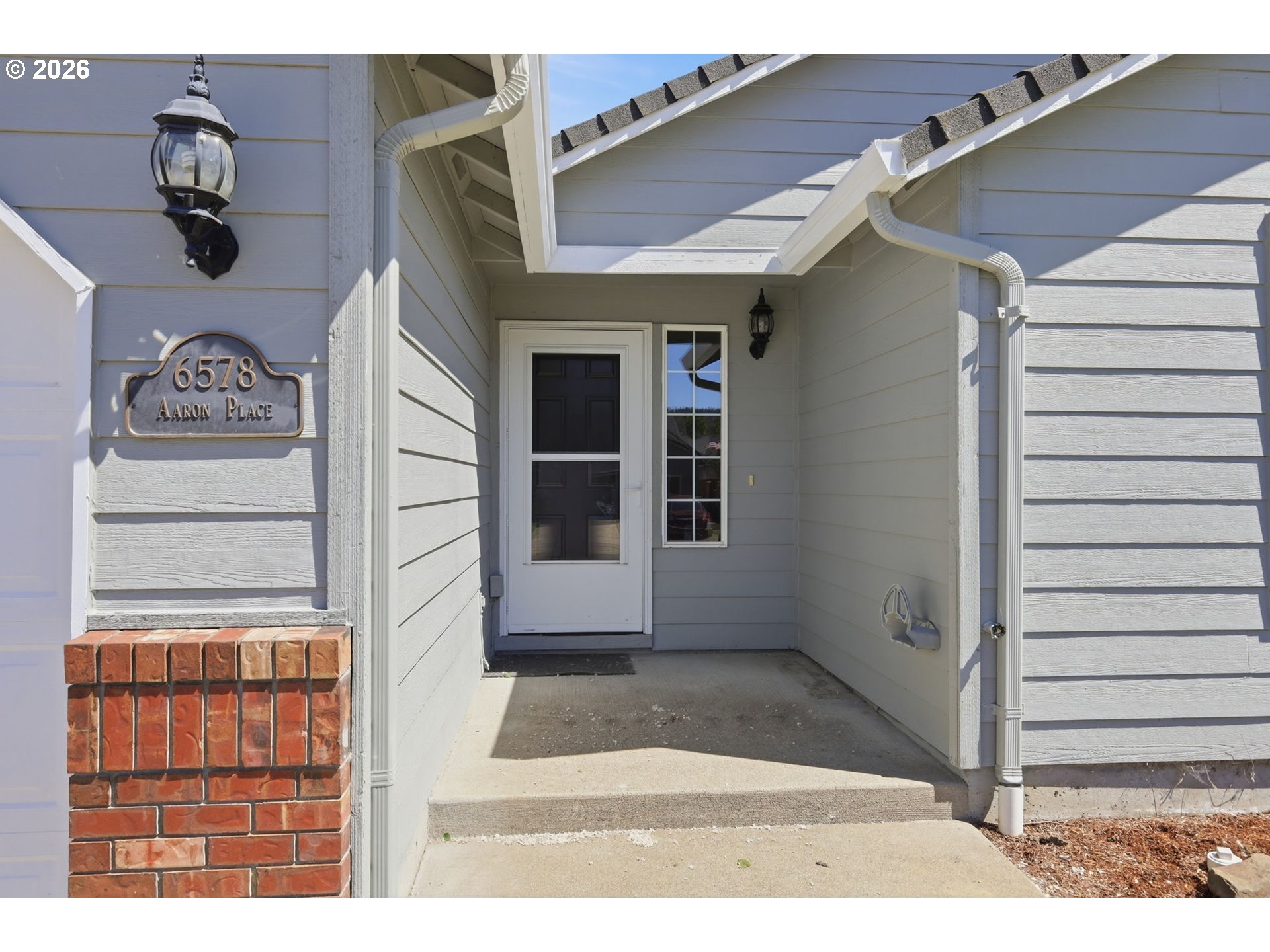 6578 Aaron Lane Springfield, OR 97478 - Photo 2 of 43