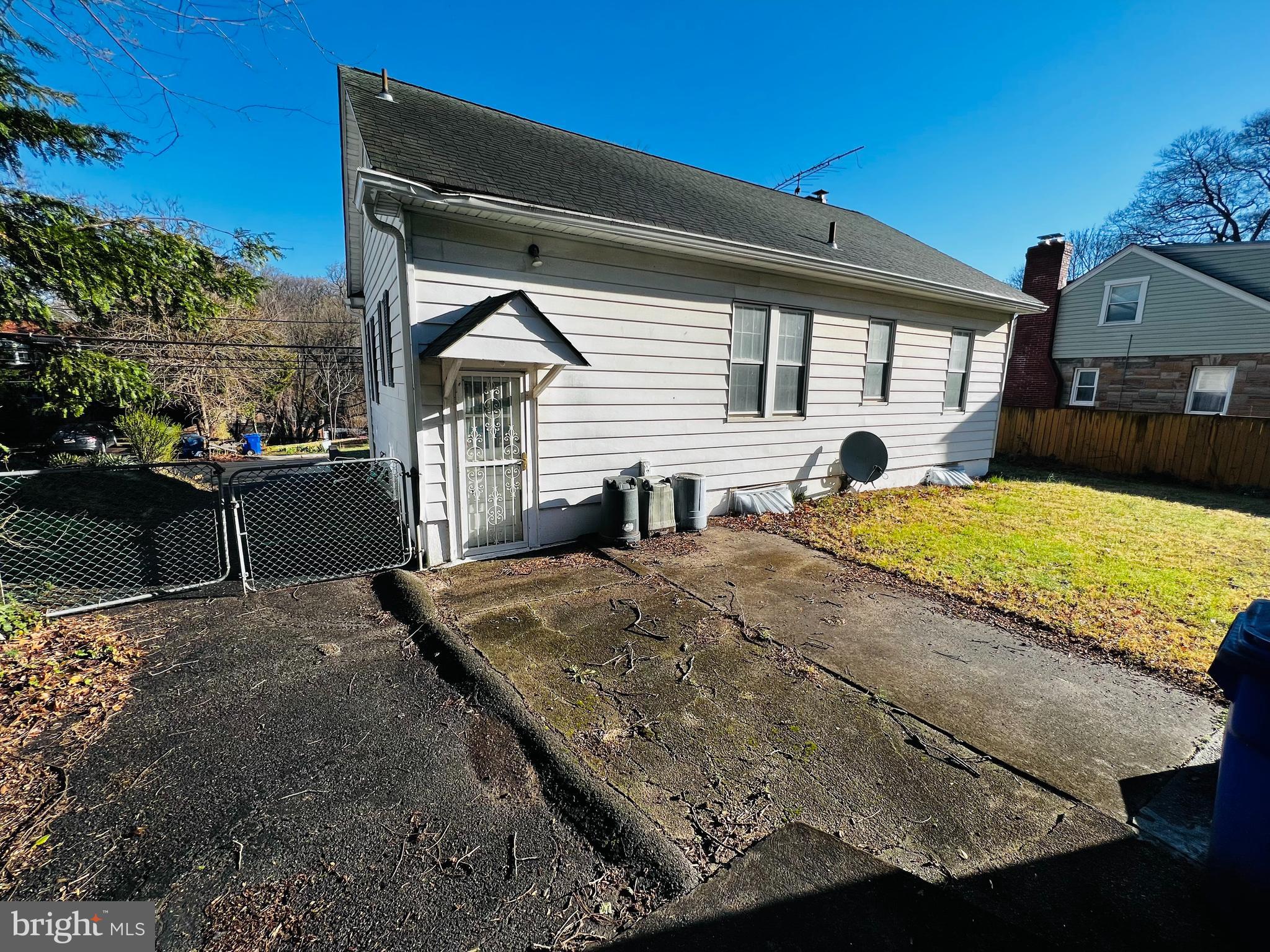 504 Silver Spring Avenue Silver Spring, MD 20910 - Photo 4 of 15 Rear