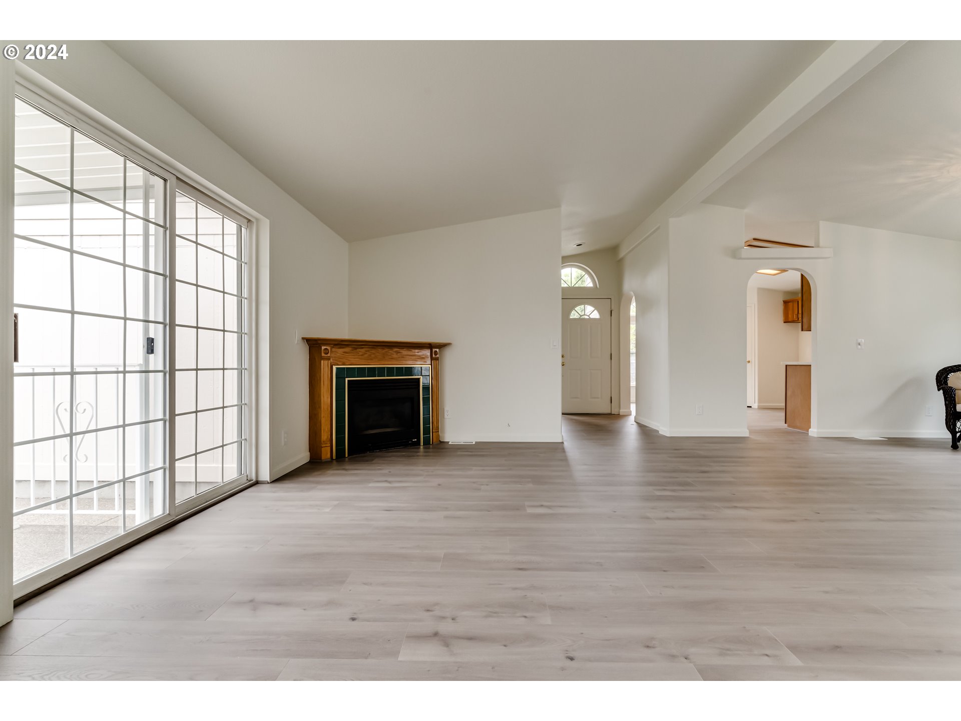 2633 Lansdown Road Eugene, OR 97404 - Photo 3 of 19 Gallery Image 3