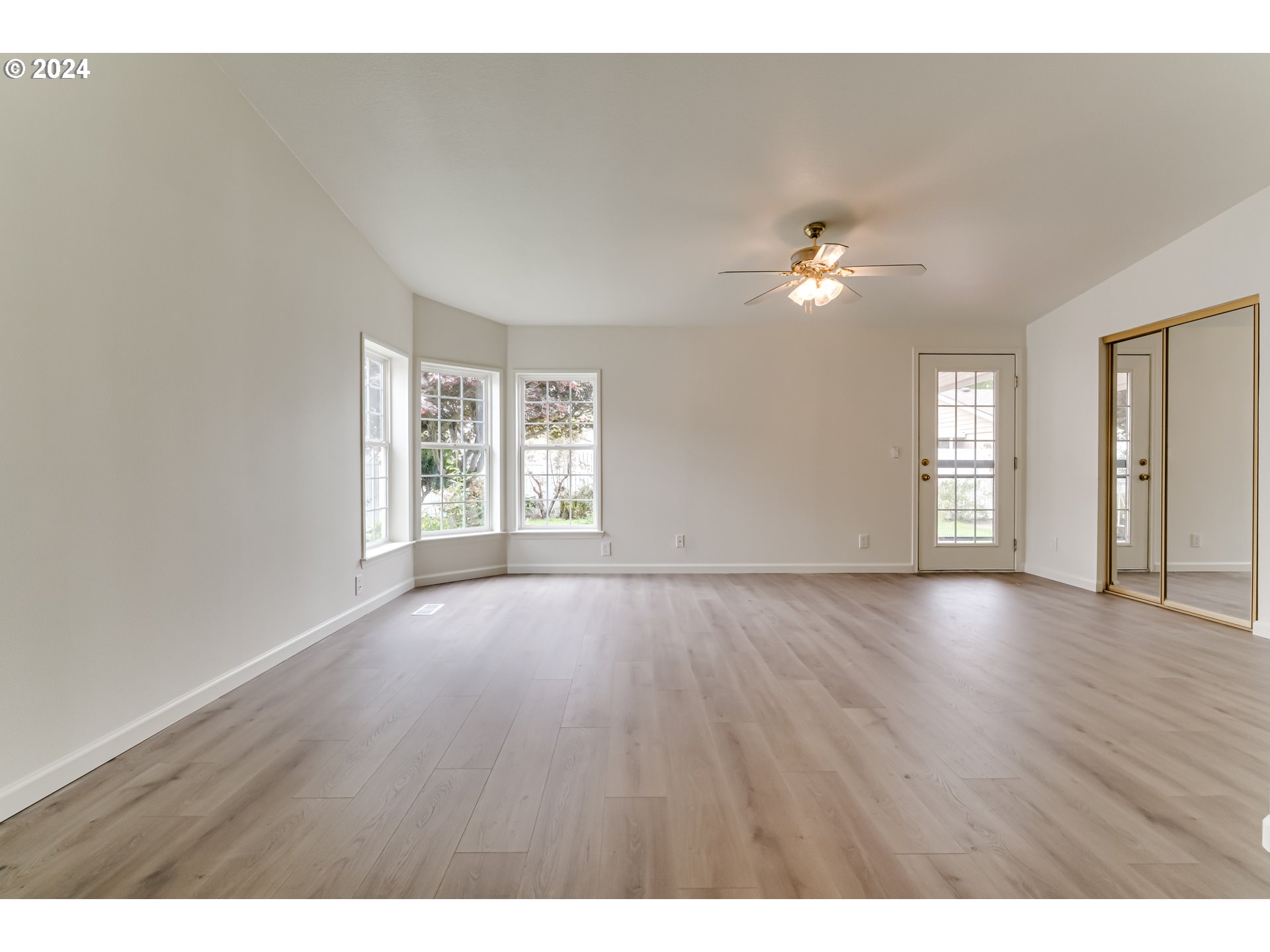 2633 Lansdown Road Eugene, OR 97404 - Photo 8 of 19 Gallery Image 8