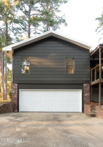 $297,500 | 105 Country Club Road, Florence, MS 39073