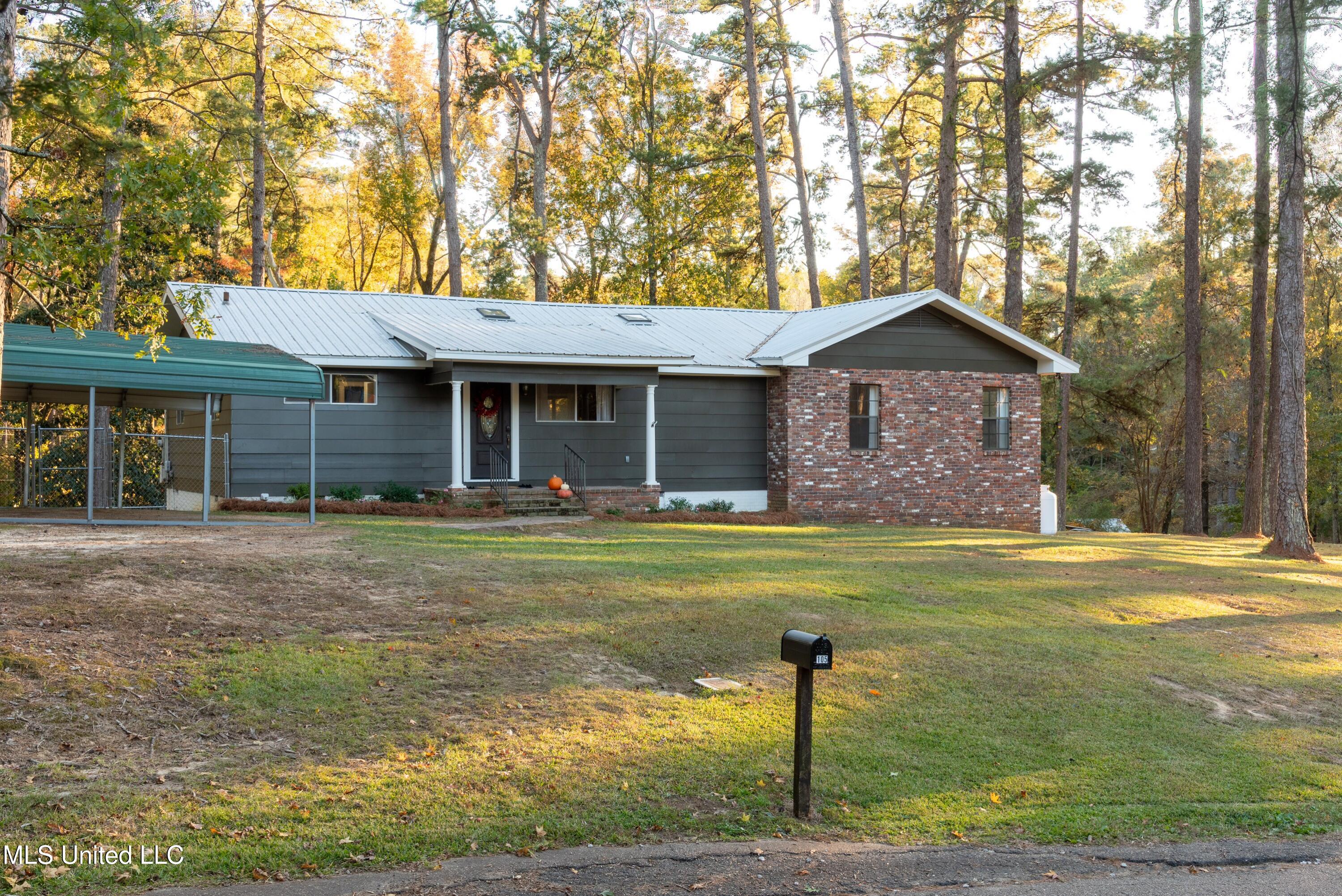 105 Country Club Road Florence, MS 39073 - Photo 2 of 46 105CountryClubRd-14