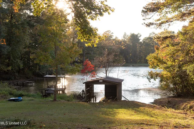 $297,500 | 105 Country Club Road, Florence, MS 39073