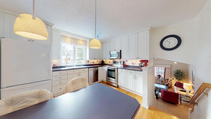 8532 Irwin Road Bloomington, MN 55437 - Photo 7 of 36 Gallery Image 7