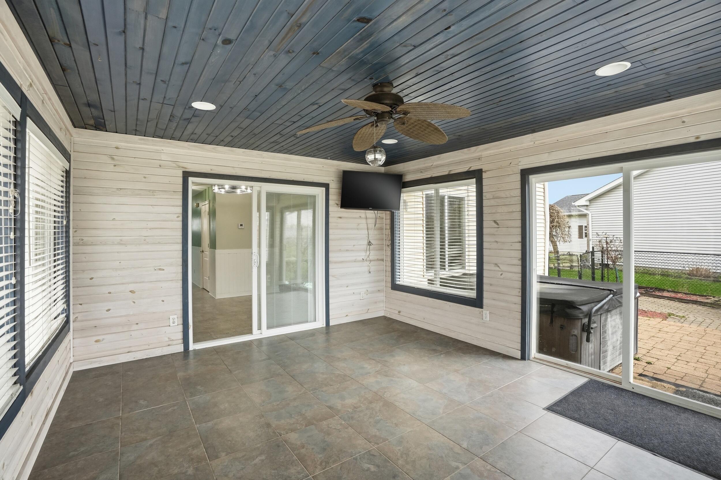 12358 Tippecanoe Place Crown Point, IN 46307 - Photo 26 of 30 a view of livingroom with furniture