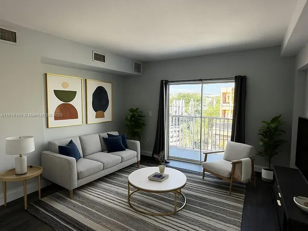 $274,000 | 134 Southwest 7th Avenue, Unit 402, Miami, FL 33130