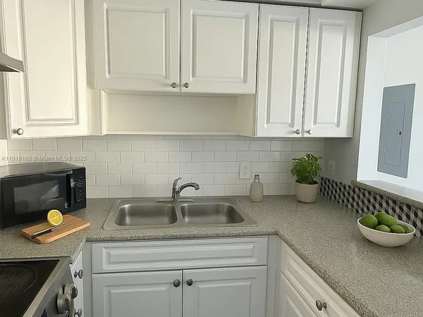 $274,000 | 134 Southwest 7th Avenue, Unit 402, Miami, FL 33130