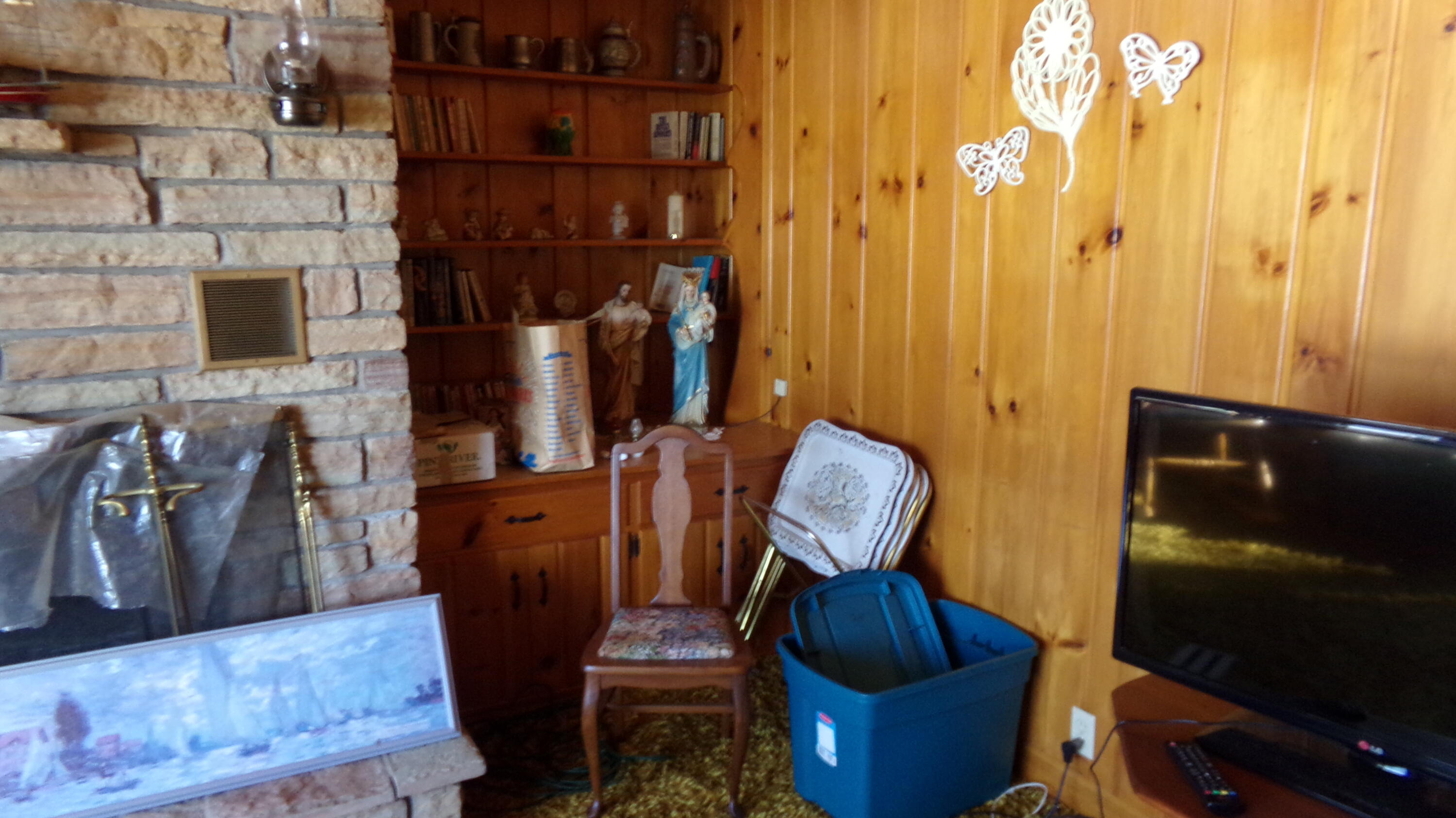 17817 Nicolet Road Townsend, WI 54175 - Photo 11 of 37 Livingroom