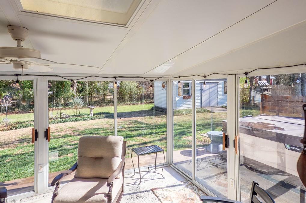 1685 Fairview Boulevard Winston-Salem, NC 27127 - Photo 14 of 29 Sunroom