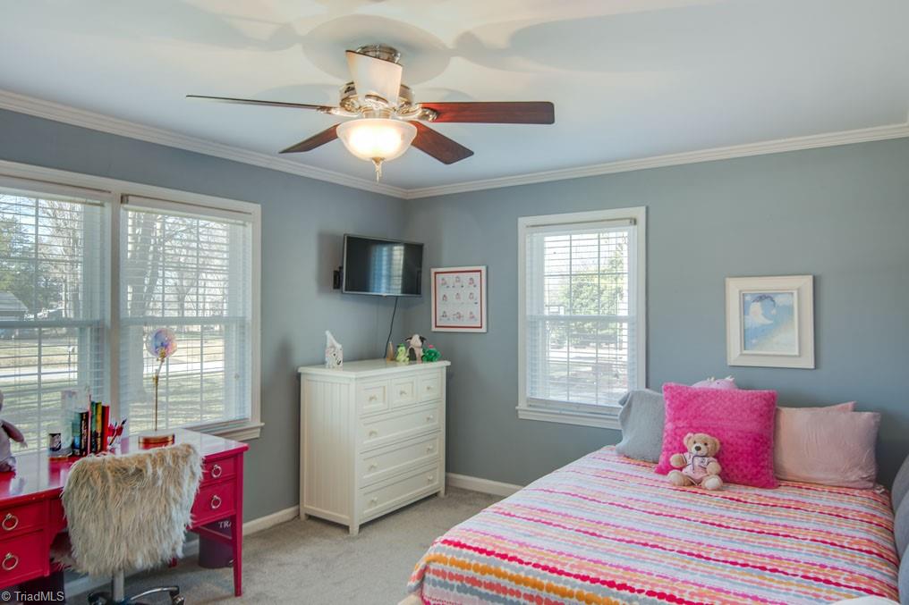 1685 Fairview Boulevard Winston-Salem, NC 27127 - Photo 16 of 29 Primary Bedroom
