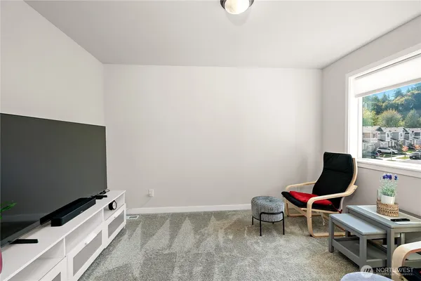 $885,000 | 11124 43rd Avenue Southeast, Everett, WA 98208