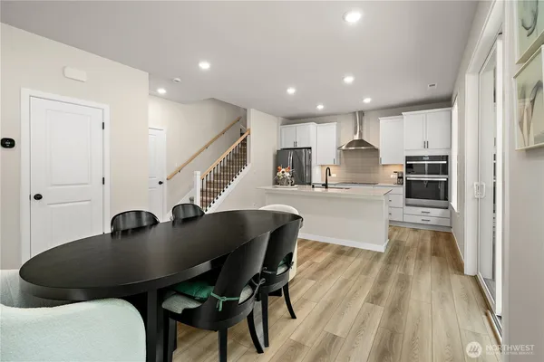 $885,000 | 11124 43rd Avenue Southeast, Everett, WA 98208