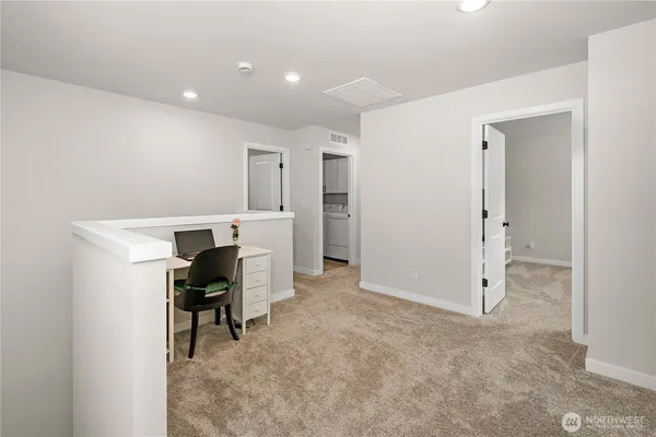 $885,000 | 11124 43rd Avenue Southeast, Everett, WA 98208