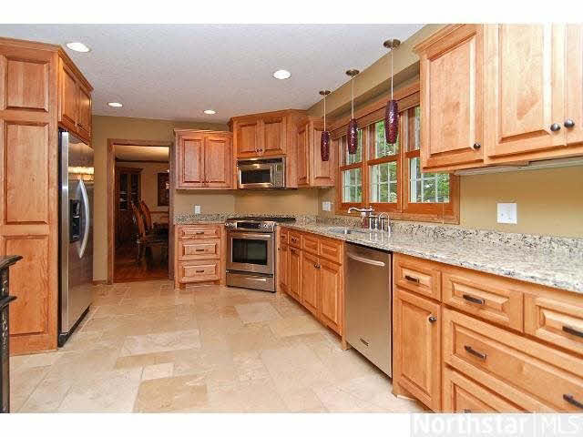 4820 Westminster Road Minnetonka, MN 55345 - Photo 12 of 17
