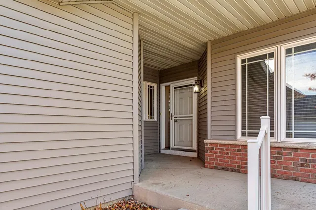 $279,900 | 2712 Village Drive, Faribault, MN 55021