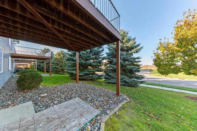 $279,900 | 2712 Village Drive, Faribault, MN 55021