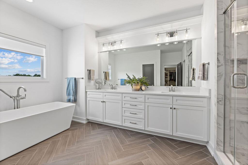 4655 Speranza Loop Galena, OH 43021 - Photo 38 of 61 Luxury en suite bath featuring premium finishes and spa inspired design