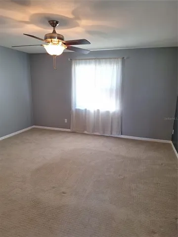 a view of empty room with window