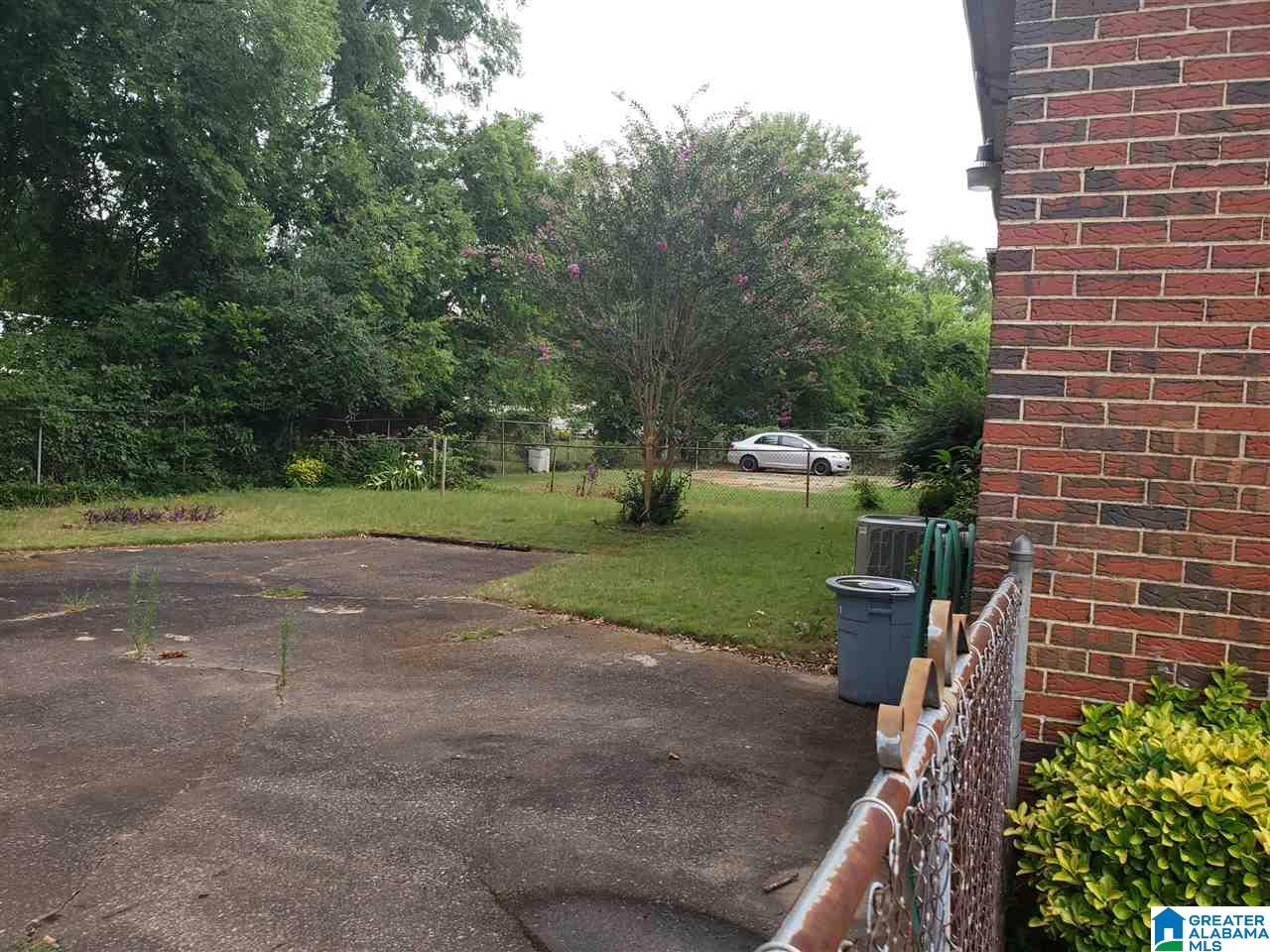1305 Goldwire Street Southwest Birmingham, AL 35211 - Photo 4 of 7