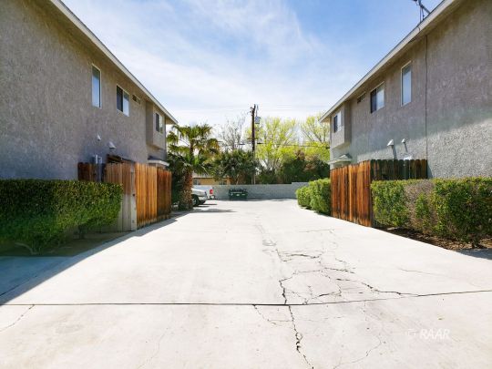 533 West Ward Avenue Ridgecrest, CA 93555 - Photo 3 of 24 Gallery Image 3